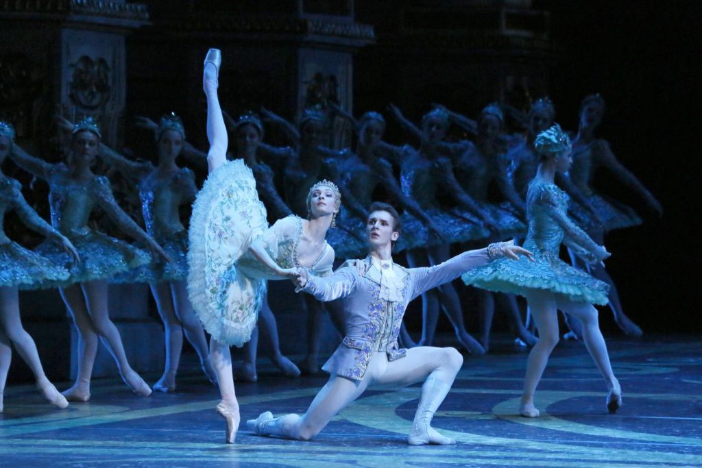 3. O.Smirnova, S.Chudin and ensemble, “The Sleeping Beauty” by Y.Grigorovich after M.Petipa, Bolshoi Ballet © D.Yusupov 2017