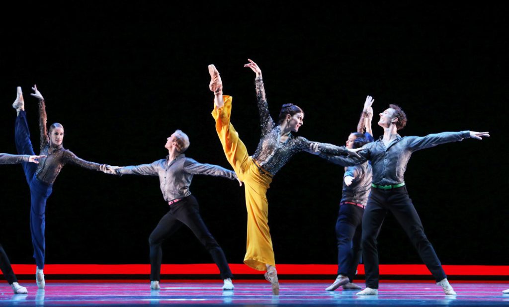 1. N.Yanowsky, R.Wörtmeyer and ensemble, “Concerto Concordia” by C.Wheeldon, Dutch National Ballet 2017 © H.Gerritsen