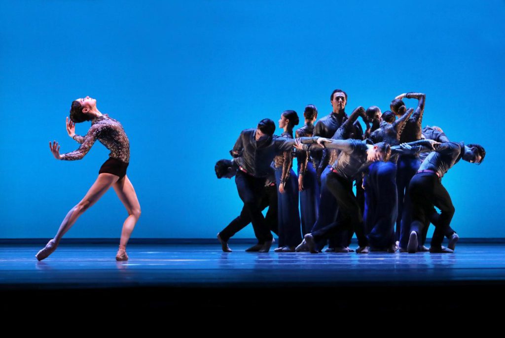 4. A.Ol, J.Varga and ensemble, “Concerto Concordia” by C.Wheeldon, Dutch National Ballet 2017 © H.Gerritsen