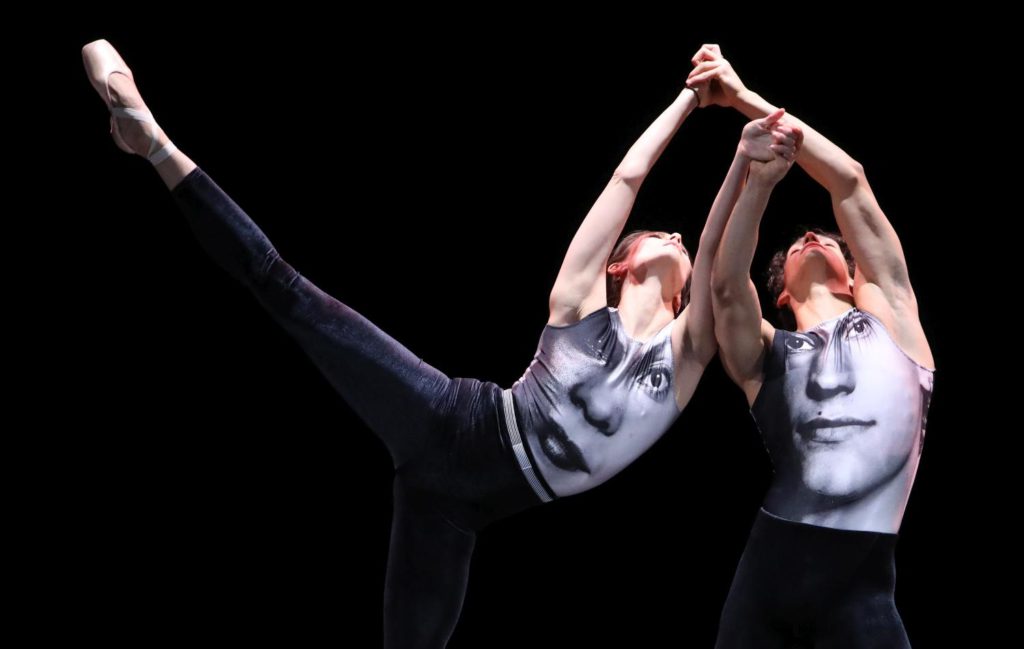 8. I.de Jongh and D.Camargo, “In Transit” by E.Meisner, Dutch National Ballet 2017 © H.Gerritsen