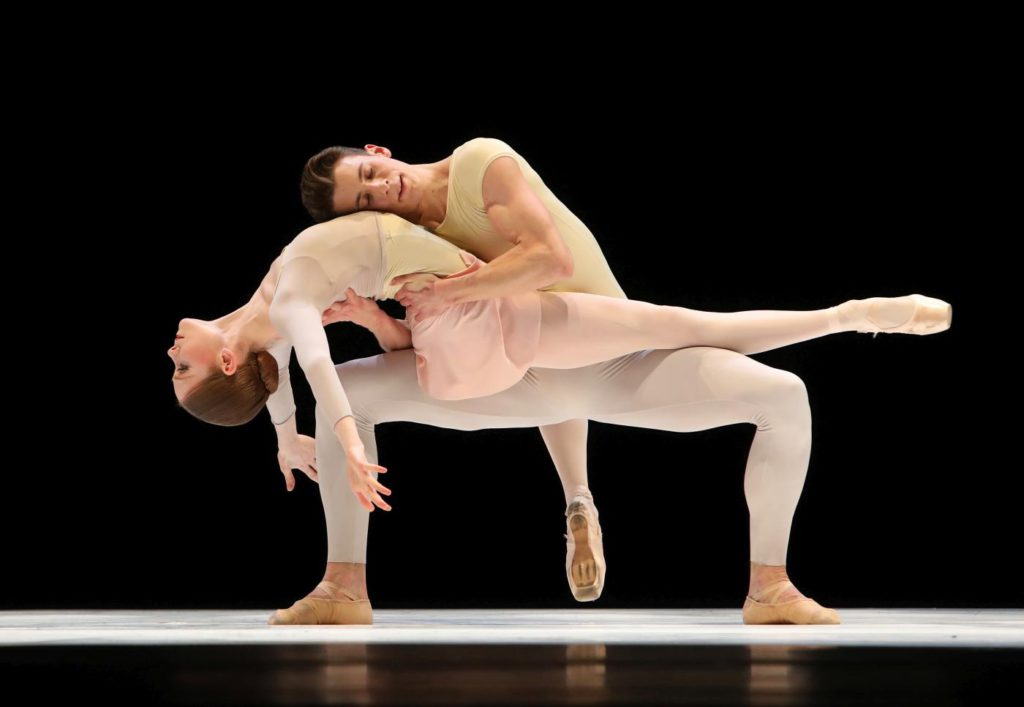 12. E.Horwood and M.Pawlicki-Sinclair, “Romance” by T.Simons, Dutch National Ballet 2017 © H.Gerritsen 