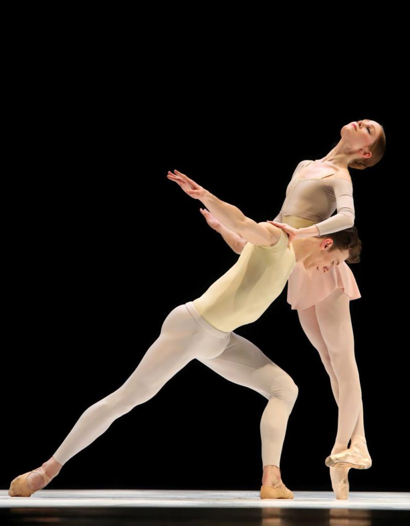 10. M.Pawlicki-Sinclair and E.Horwood, “Romance” by T.Simons, Dutch National Ballet 2017 © H.Gerritsen 