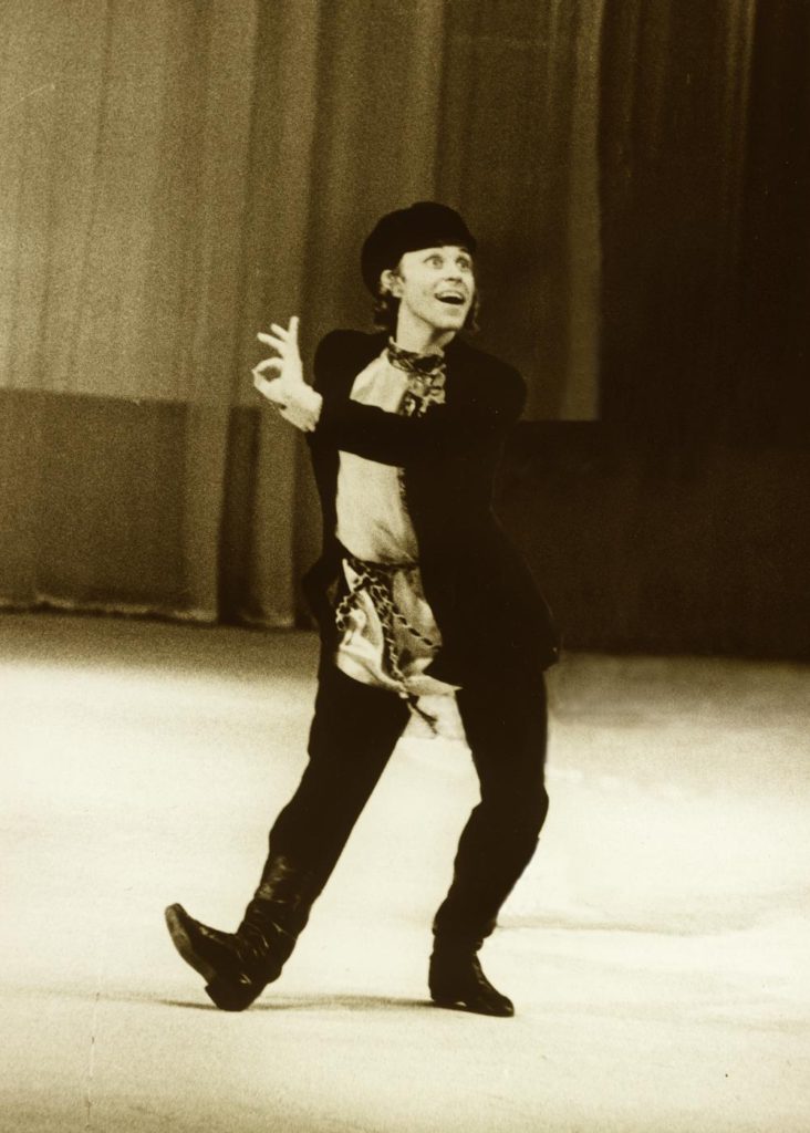 2. B.Akimov in “Russian Quadrille-Rendezvous”, Bolshoi Ballet © V. Lapin / private archive B.Akimov