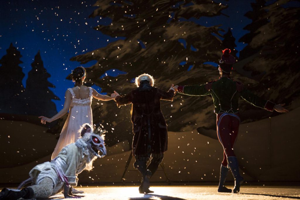 21. J.Stout, I.de Jongh, C.Herd and J.Wainford Wright, “The Nutcracker and the Mouse King” by T.van Schayk and W.Eagling, Dutch National Ballet © A.Sterling