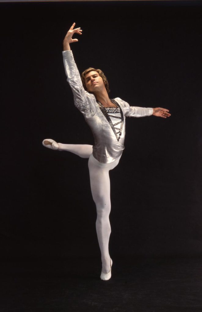 9. B.Akimov in "Swan Lake" by Y.Grigorovich, Bolshoi Ballet © Bolshoi Theatre