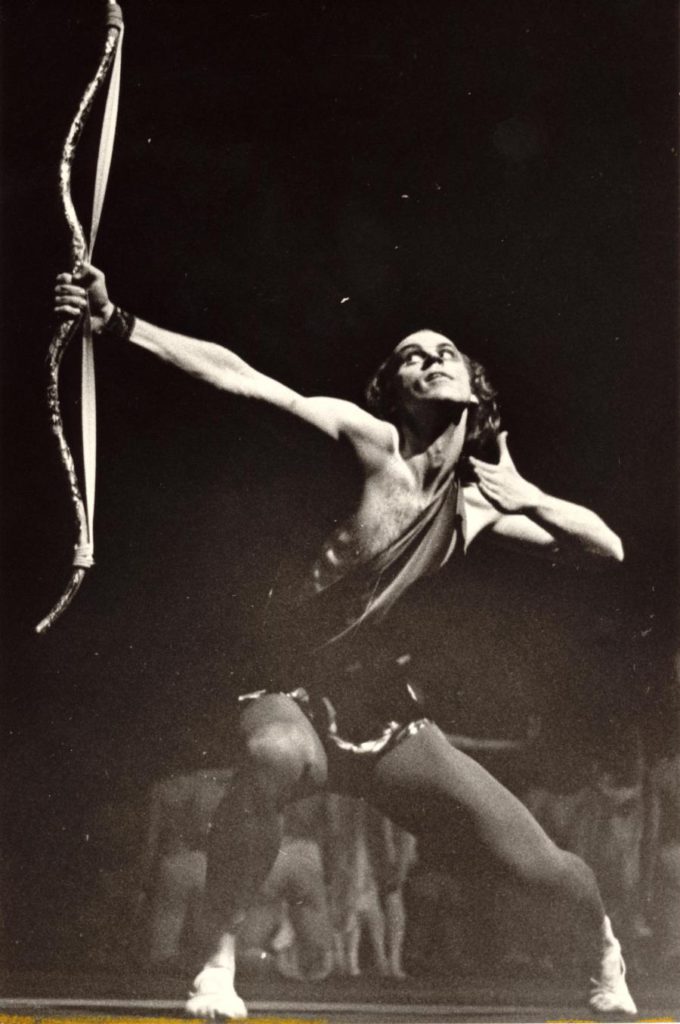 6. B.Akimov in “Icarus” by S.Sloniumsky, production: V.Vasiliev, 2nd version 1976, Bolshoi Ballet © Museum of the Bolshoi Theatre