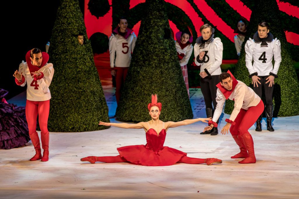 14. S.Ferrolier and ensemble, “Alice in Wonderland” by C.Wheeldon, Bavarian State Ballet 2017 © S.Ballone