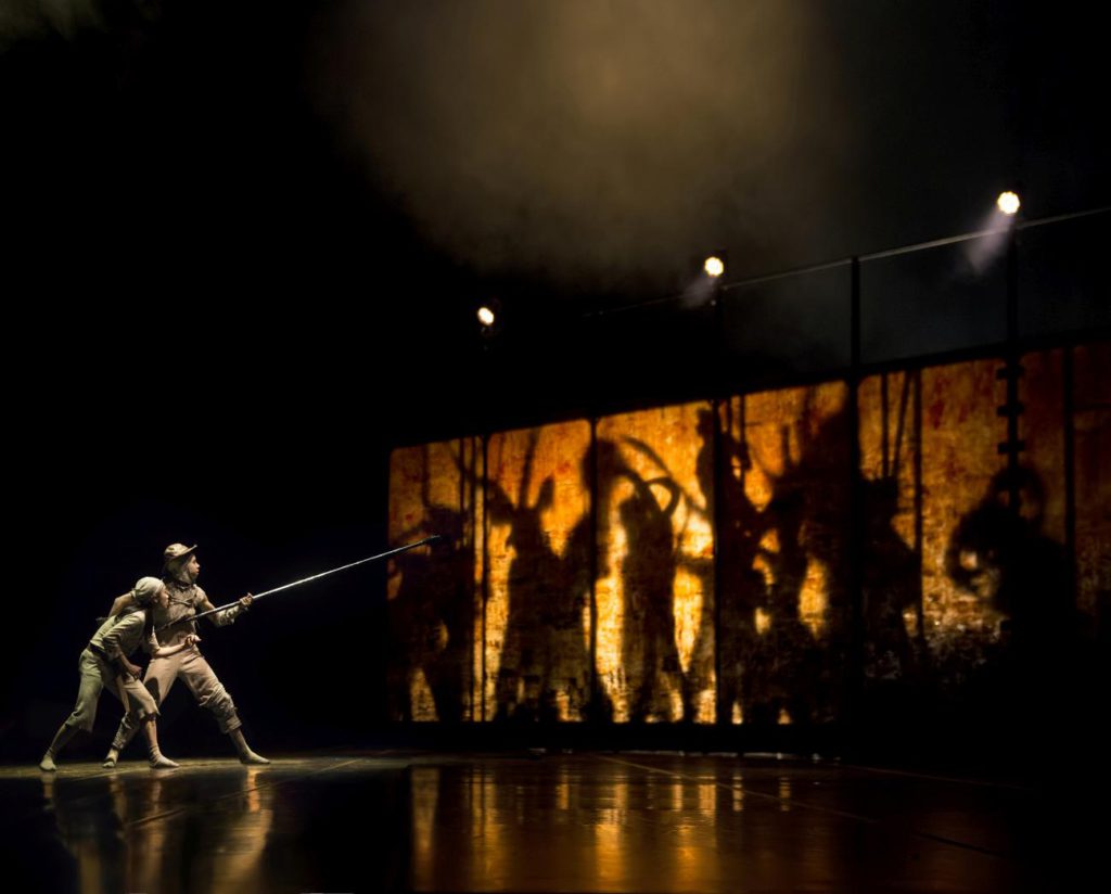 1. N.Sasaki, R.Scott and ensemble, “Don Quixote” by G.Montero, Ballet of the State Theater Nuremberg 2017 © J.Vallinas
