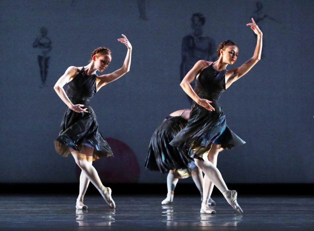 2. E.Horwood, M.Chugai and ensemble, “Shostakovich Trilogy” by A.Ratmansky, Dutch National Ballet 2017 © H.Gerritsen