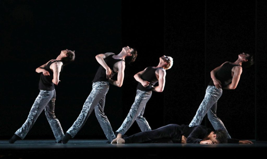 14. R.Artyushkin, J.Wright, S.Martin, M.ten Kortenaar and D.Camargo, “Shostakovich Trilogy” by A.Ratmansky, Dutch National Ballet 2017 © H.Gerritsen