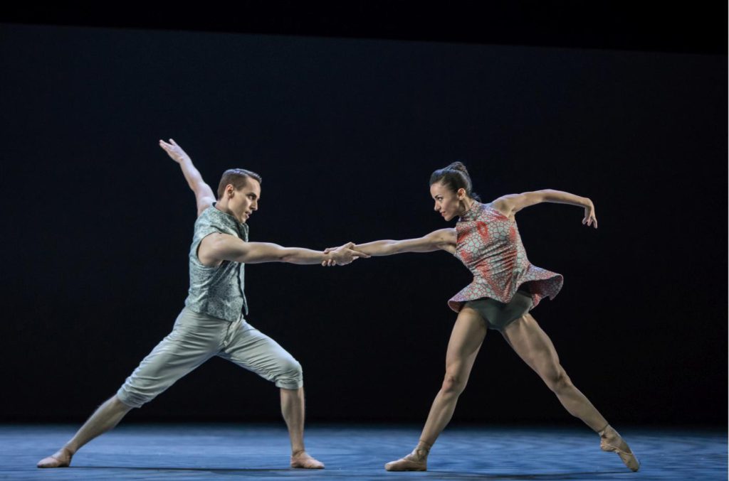 2. D.Mulligan and G.Tonelli, “disTANZ” by F.Portugal, Ballet Zurich 2017 © G.Batardon