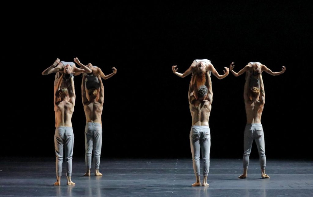 7. Ensemble, “Out of Place” by B.Favre, Bavarian State Ballet 2017 © W.Hösl