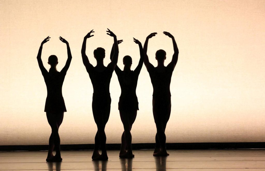 11. Ensemble, “Marimba Dances” by A.Pimonov, Bavarian State Ballet 2017 © W.Hösl