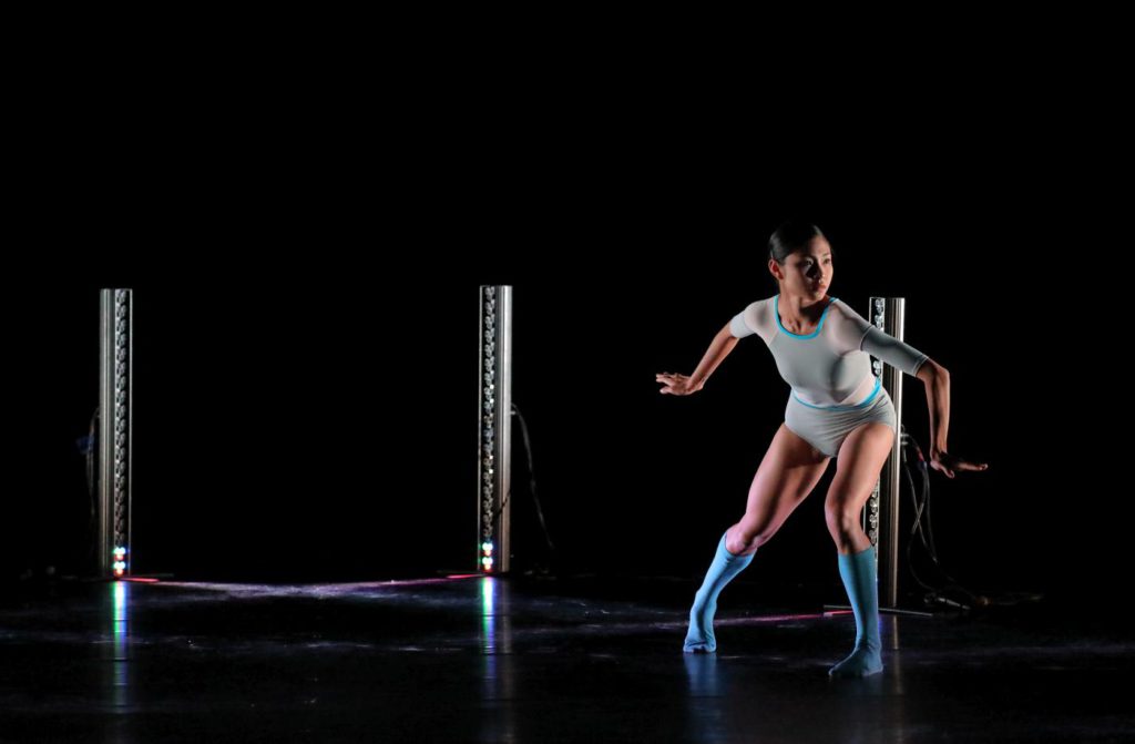 2. N.Rodboon, “Mama, ich kann fliegen” by D.Klein, Bavarian State Ballet 2017 © W.Hösl 