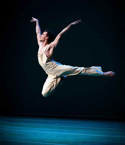 33. J.Varga, "Sylvia" by J.Neumeier, Dutch National Ballet © T.Nagy