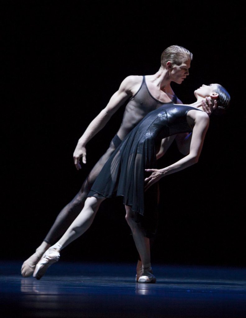 12. M.Rademaker and I.de Jongh, “Two Pieces For HET” by H.van Manen, Dutch National Ballet © A.Sterling