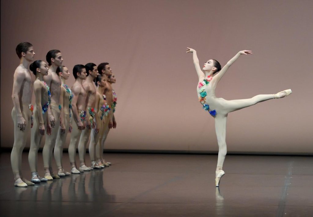 4. Students of the John Cranko School, “The Four Seasons”: “Spring” by K.Kozielska, John Cranko School © Stuttgart Ballet 