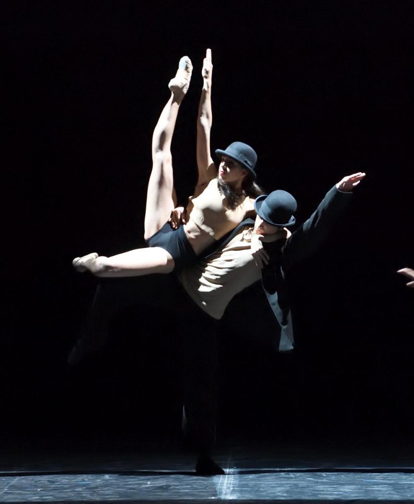 1. A.Pernão and S.Pompignoli, “Alrededor No Hay Nada” by G.Montero, John Cranko School © Stuttgart Ballet 