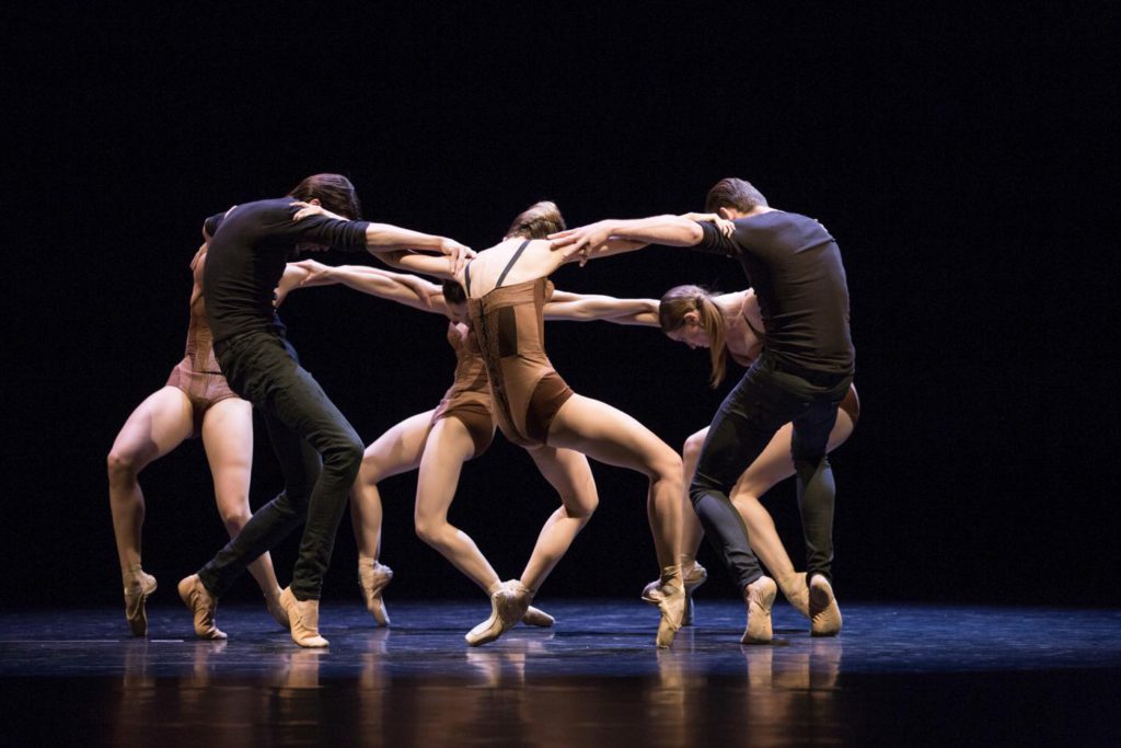 13. Ensemble, “Edge of Reason” by C.Nzerem, Ballett am Rhein © G.Weigelt 