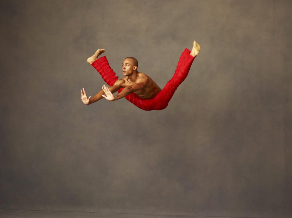 8. Y.Lebrun, “Takademe” by R.Battle, Alvin Ailey American Dance Theater © A.Eccles