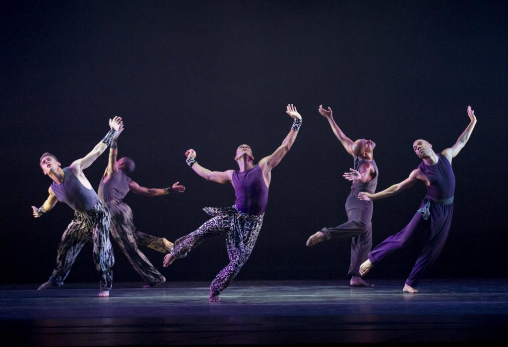 3. Ensemble, “Four Corners” by R.K. Brown, Alvin Ailey American Dance Theater © P.Kolnik