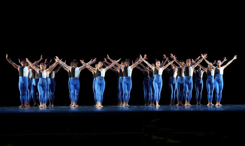 7. Ensemble, “Symphonieën Der Nederlanden” by H.van Manen, Dutch National Ballet 2017© H.Gerritsen 