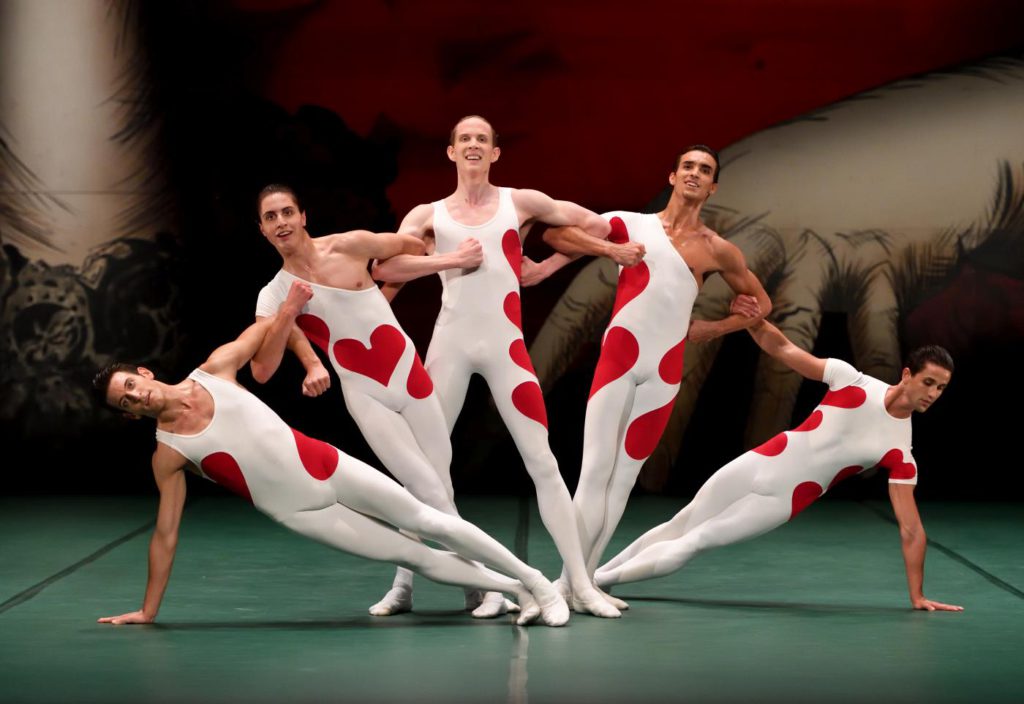 13. F.Adorisio, T.Afshar, A.Gowan, M.F.Paixà and M.de Oliveira, “Jeu de Cartes” by J.Cranko, Stuttgart Ballet 2017 © Stuttgart Ballet 