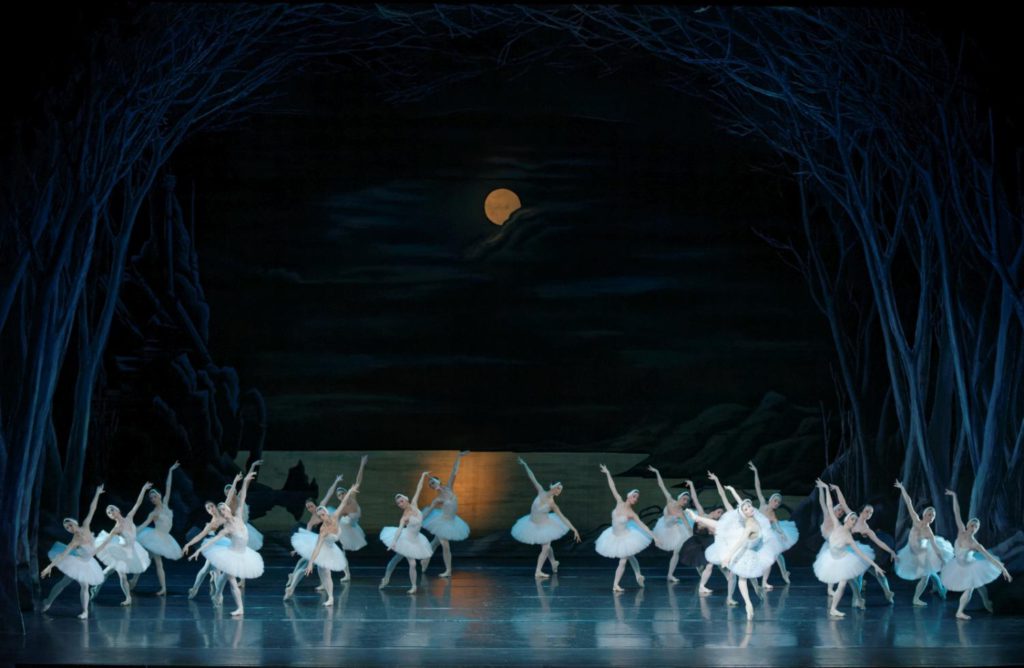 39. Ensemble, “Swan Lake” by M.Petipa and L.Ivanov, Lithuanian National Opera and Ballet Theatre © M.Aleksa