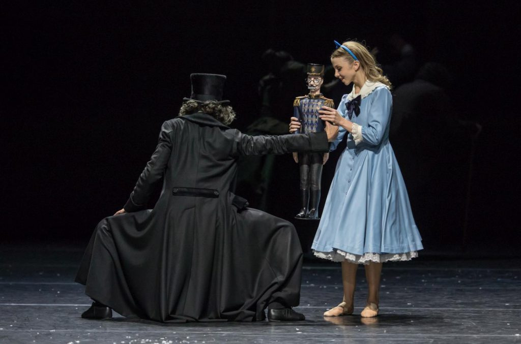 10. D.Slavkovský and M.Willems, “Nutcracker and Mouse King” by C.Spuck, Ballet Zurich 2017 © G.Batardon