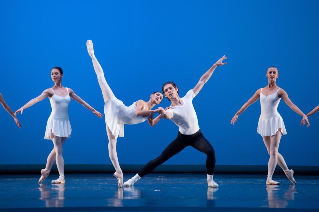 11. M.Żuk, V.Yaroshenko and ensemble, "Concerto Barocco" by G.Balanchine, Polish National Ballet © E.Krasucka