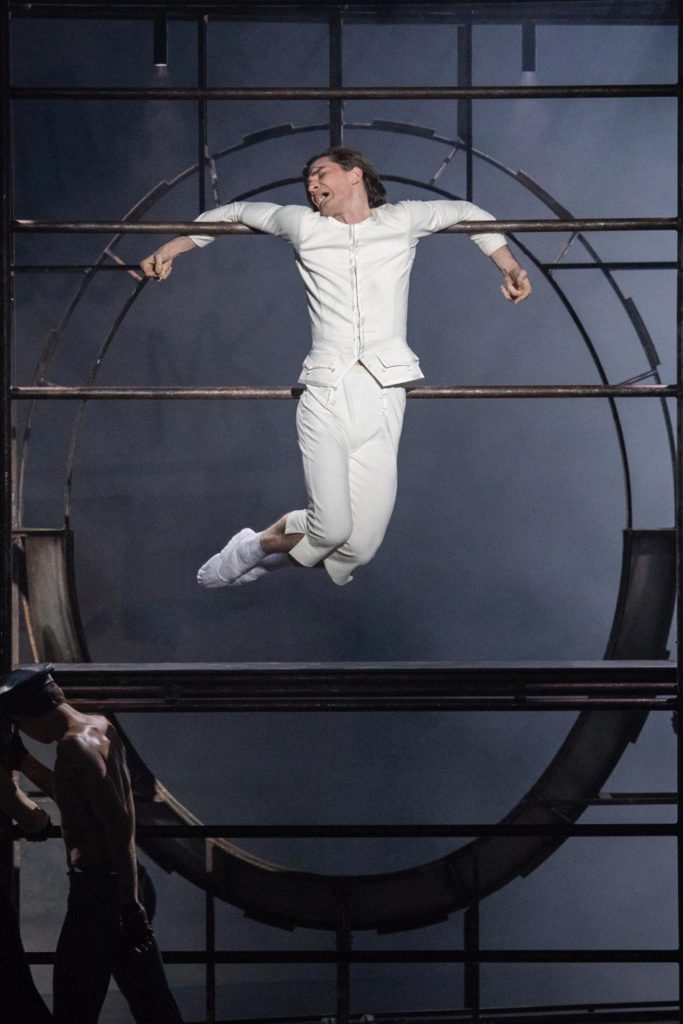 11. V.Lantratov, “Nureyev”, chor.: Y.Possokhov, dir.: K.Serebrennikov, Bolshoi Ballet 2017 © Bolshoi Ballet / M.Logvinov