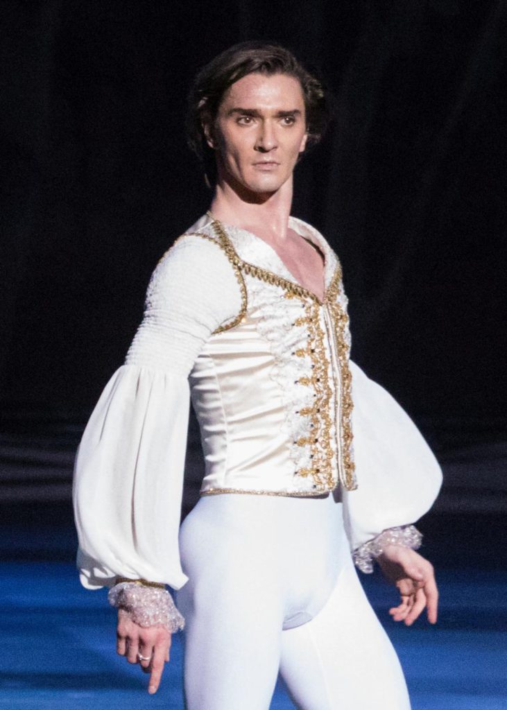 1. V.Lantratov, “Nureyev”, chor.: Y.Possokhov, dir.: K.Serebrennikov, Bolshoi Ballet 2017 © Bolshoi Ballet / M.Logvinov