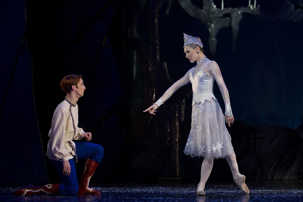 7. M.Šust and N.Márová, “The Snow Queen” by M.Corder, Czech National Ballet © D.Wharton