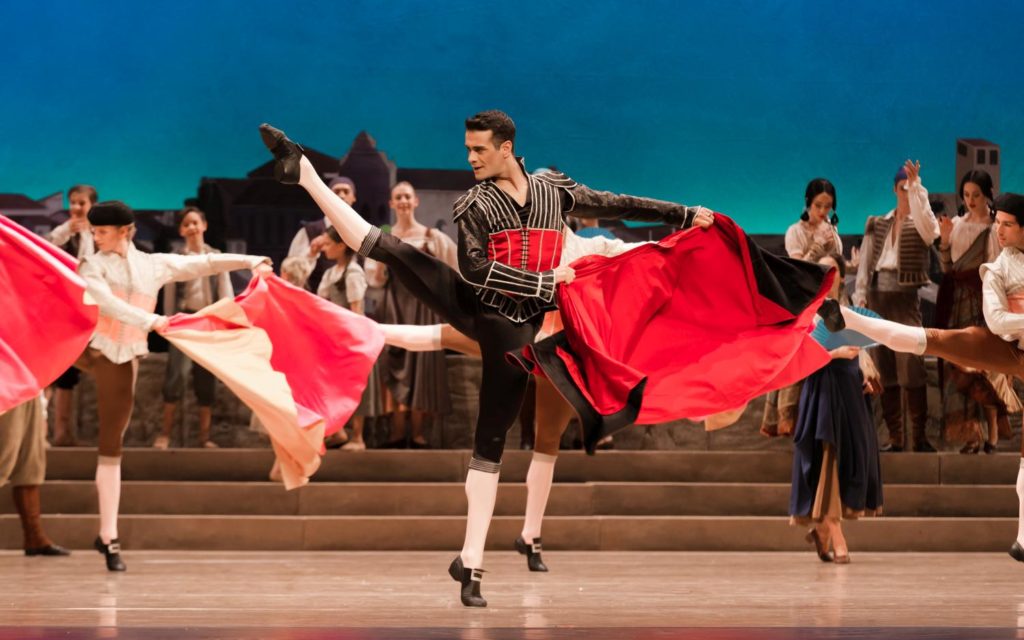 4. V.Mazzeo and ensemble, “Don Quixote” by M.Petipa, A.Gorski and A.Ratmansky, Dutch National Ballet 2018 © A.Kaftira