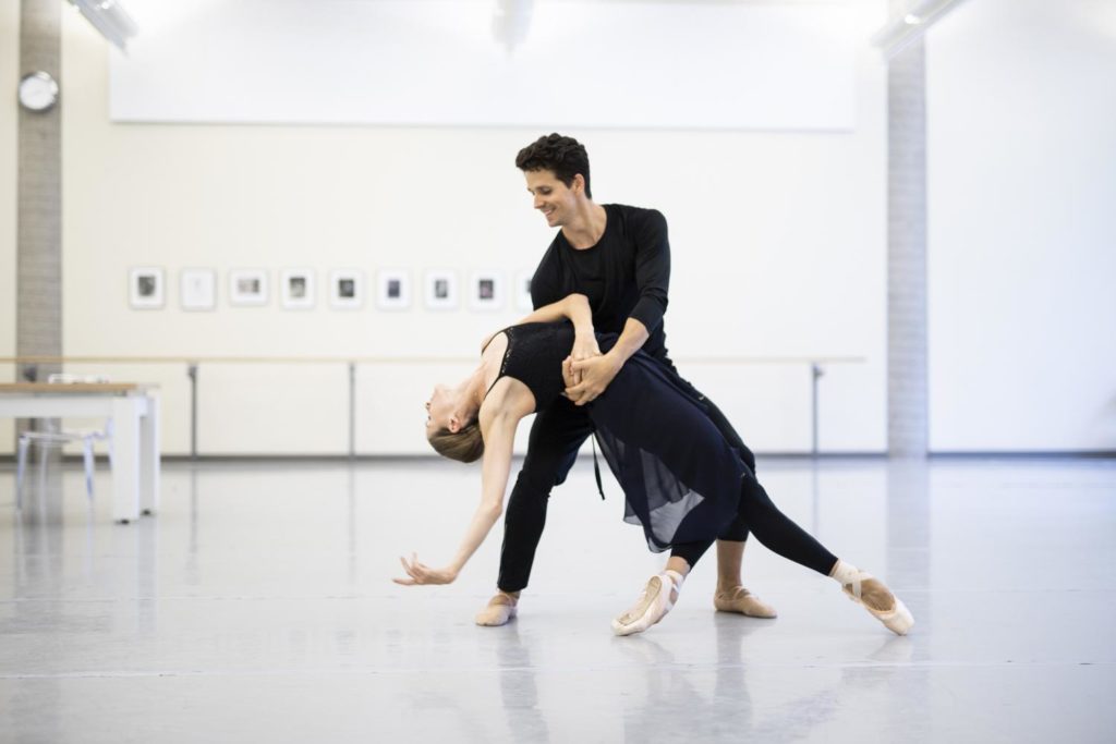 6. H.Ogden and G.Côté rehearsing “Anna Karenina” by J.Neumeier, The National Ballet of Canada 2018 © The National Ballet of Canada / K.West