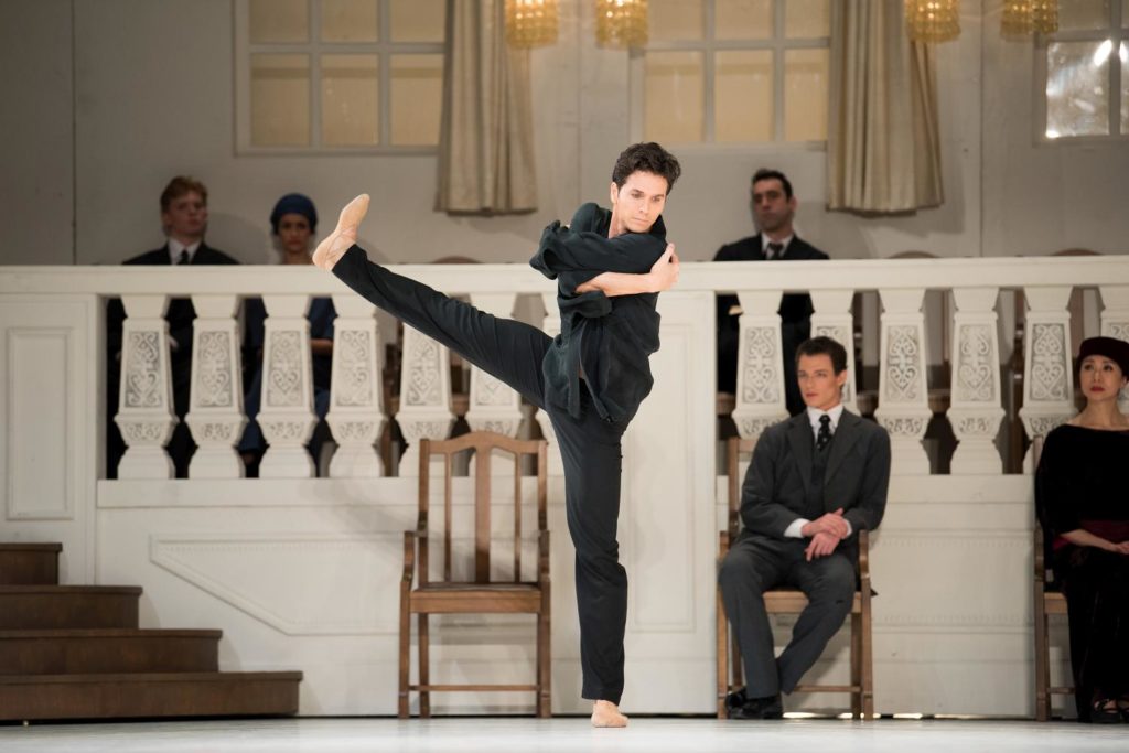 9. G.Côté and corps de ballet, “Nijinsky” by J.Neumeier, The National Ballet of Canada 2017 © The National Ballet of Canada / E.Tomasson