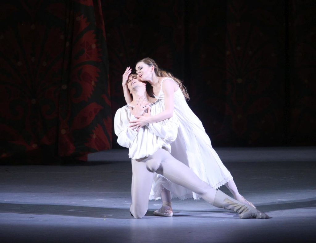 10. G.Côté and E.Obraztsova, “Romeo and Juliet” by A.Ratmansky, Bolshoi Ballet 2018 © Bolshoi Ballet / E.Fetisova 