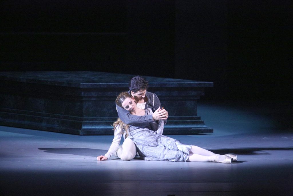 16. E.Obraztsova and G.Côté, “Romeo and Juliet” by A.Ratmansky, Bolshoi Ballet 2018 © Bolshoi Ballet / E.Fetisova