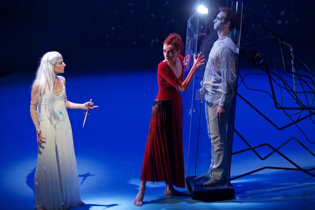 8. T.Podařilová, M.Wenzelová and P.Strnad, “The Little Mermaid” by J.Kodet, Czech National Ballet 2019 © D.Wharton