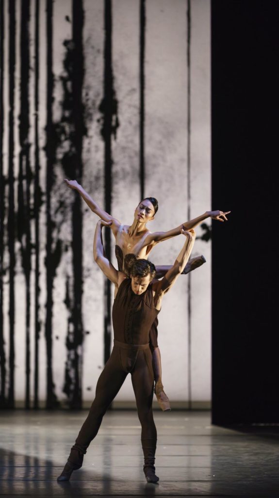 2. F.Kaneko and C.Richardson, “Asphodel Meadows” by L.Scarlett, The Royal Ballet 2019 © ROH / B.Cooper