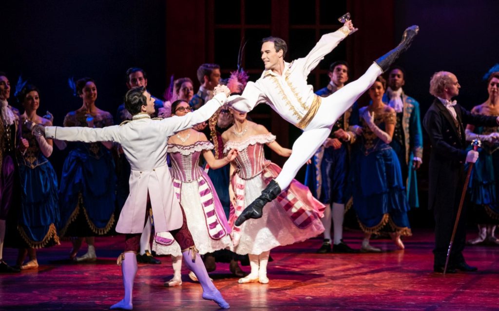 8. S.Velichko, J.Varga, S.Kaic, E.Merdjanova and corps de ballet, “Cinderella” by C.Wheeldon, Dutch National Ballet 2018 © A.Kaftira