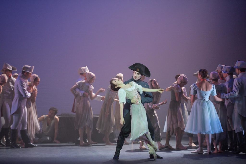 9. A.Cojocaru, F.Reimair and ensemble, “Manon” by K.MacMillan, English National Ballet 2019 © ENB / L.Liotardo