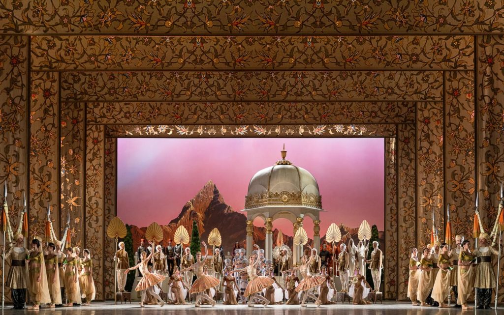 11. Ensemble, “La Bayadère” by M.Petipa reconstructed by A.Ratmansky, State Ballet Berlin 2018 © Y.Revazov