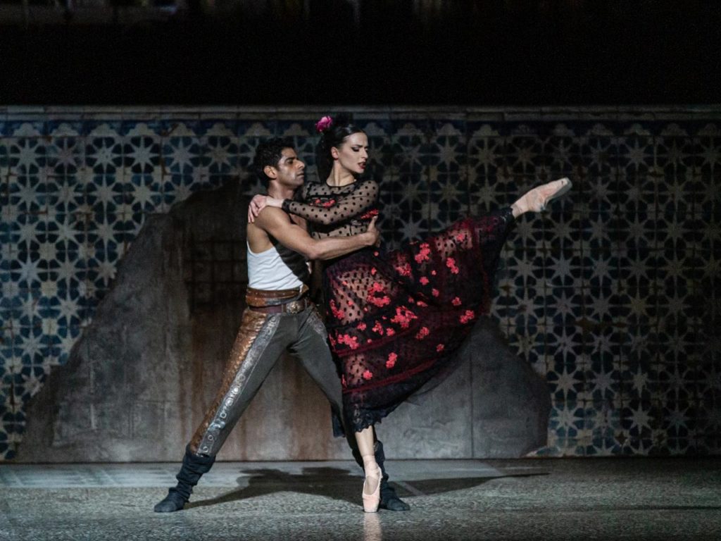 5. A.Ramasar and S.Salvi, “Carmen” by J.Bubeníček, Ballet of the Teatro dell'Opera di Roma 2019 © Y.Kageyama 