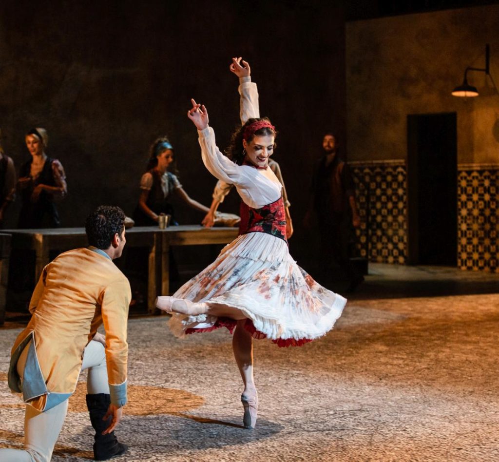 1. S.Salvi and A.Ramasar, “Carmen” by J.Bubeníček, Ballet of the Teatro dell'Opera di Roma 2019 © Y.Kageyama 