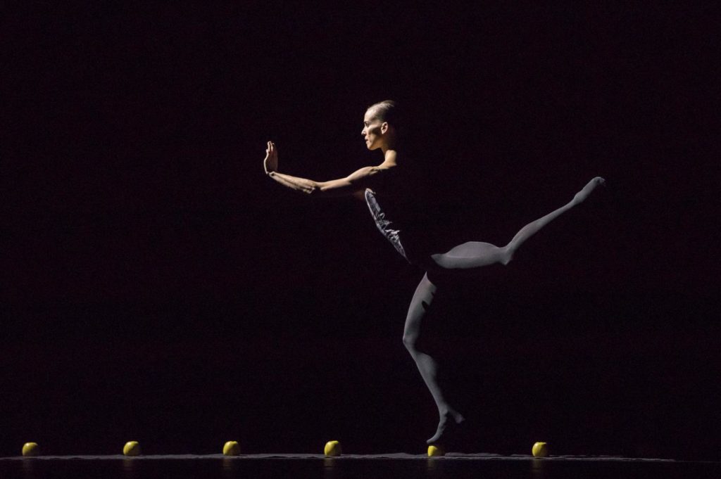 10. K.Wünsche, “Sweet Dreams” by J.Kylán, Ballet Zurich 2019 © G.Bartadon