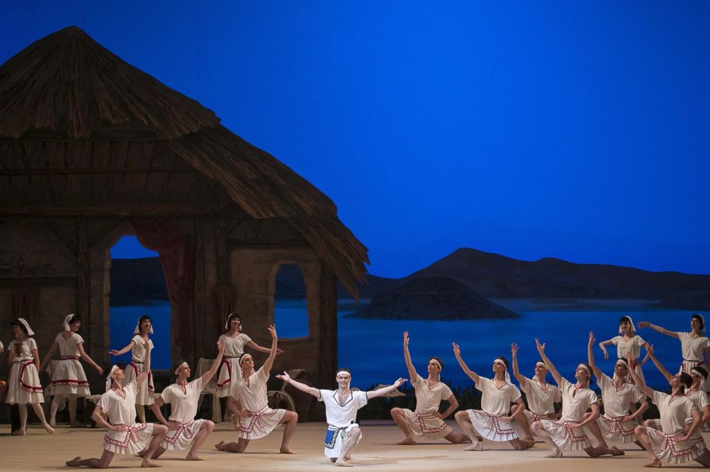 9. M. Chino and ensemble, “La Fille du Pharaon” by P. Lacotte, Bolshoi Ballet 2019 © Bolshoi Ballet / D. Yusupov 