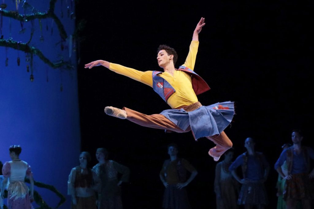14. D. Motta Soares, “The Winter's Tale” by C. Wheeldon, Bolshoi Ballet 2019 © Bolshoi Ballet / D. Yusupov