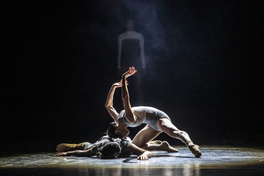 11) M.Denex and M.Lanoue, “Dos Soles Solos” by A.Cerrudo, Czech National Ballet 2021 © M.Divíšek