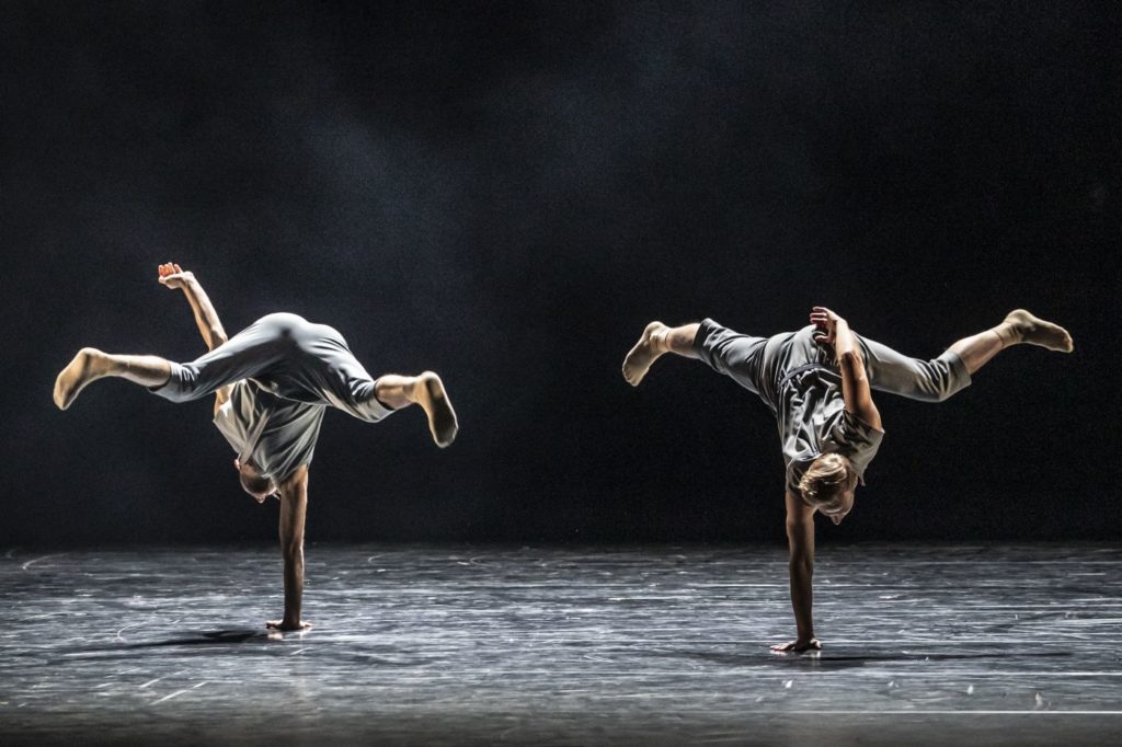 7) M.Deneux and J.Dolník, “Dos Soles Solos” by A.Cerrudo, Czech National Ballet 2021 © M.Divíšek